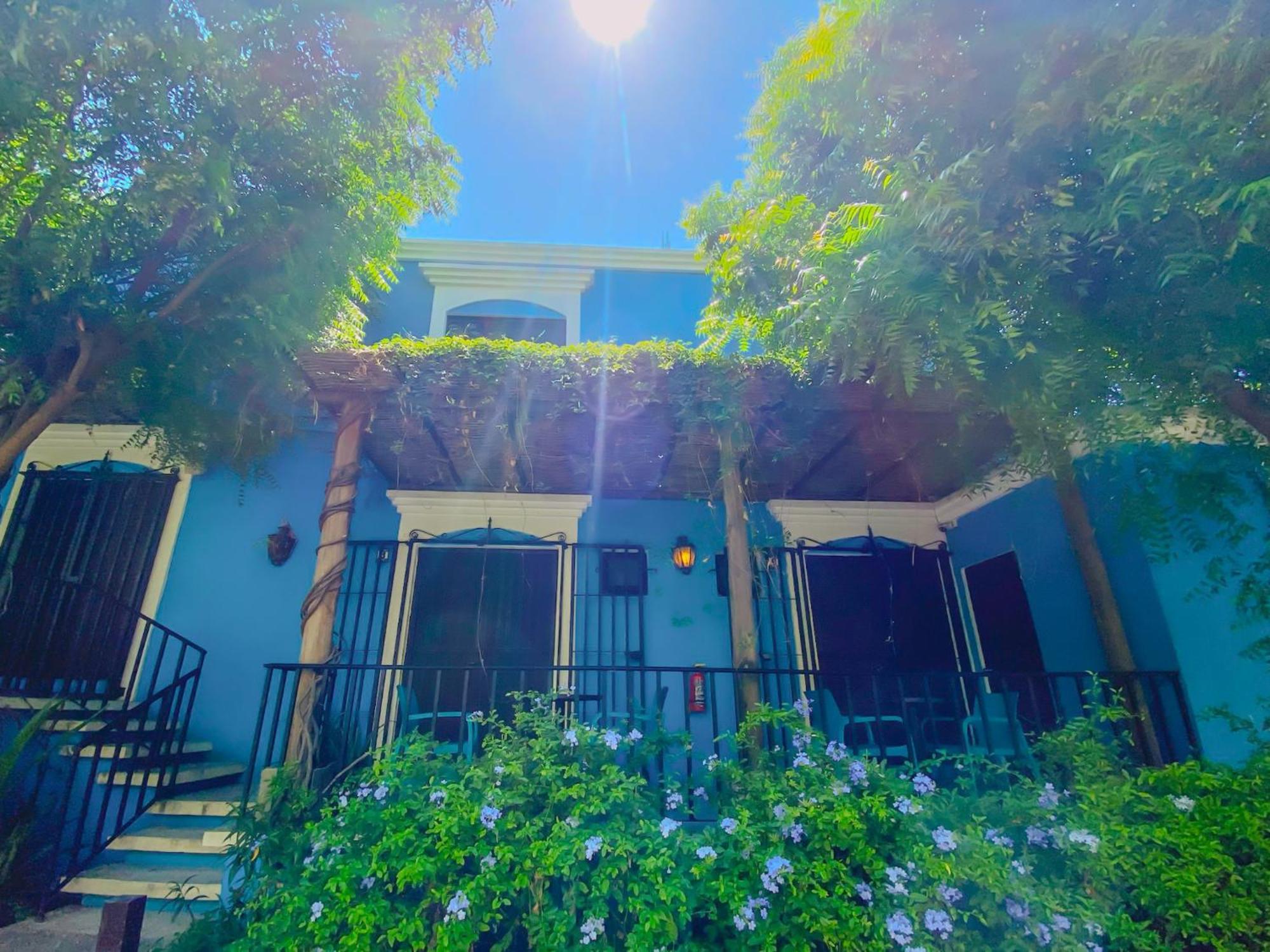 Gallo Azul Hotel, En El Corazon De Todos Santos Exterior foto